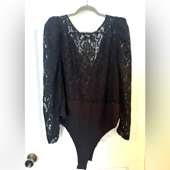 New! Eloquii Sheer Lace Puff Sleeve Bodysuit - Picture 4 of 5